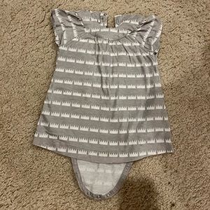 💛 Kate Quinn onesie 6-12m